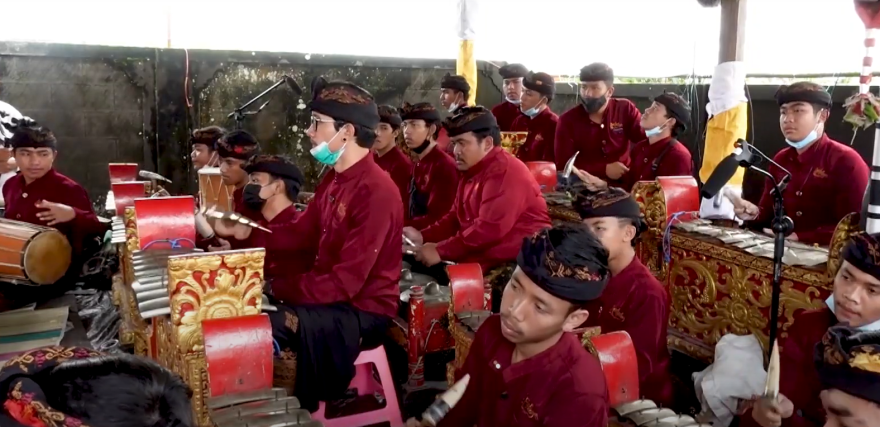 GONG KEBYAR DI DESA PUPUAN